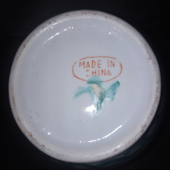 Vintage Chinoiserie Floral & Butterflies Ceramic Vase w Pink Green Accents EUC - Picture 7 of 11